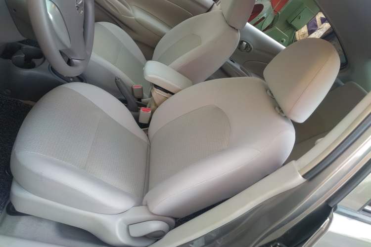 Used Nissan Sunny 2015 1.5XE CVT Comfort Edition Left Front Seat