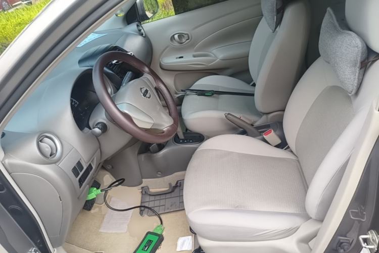 Used Nissan Sunny 2015 1.5XE CVT Comfort Edition Left Front Seat