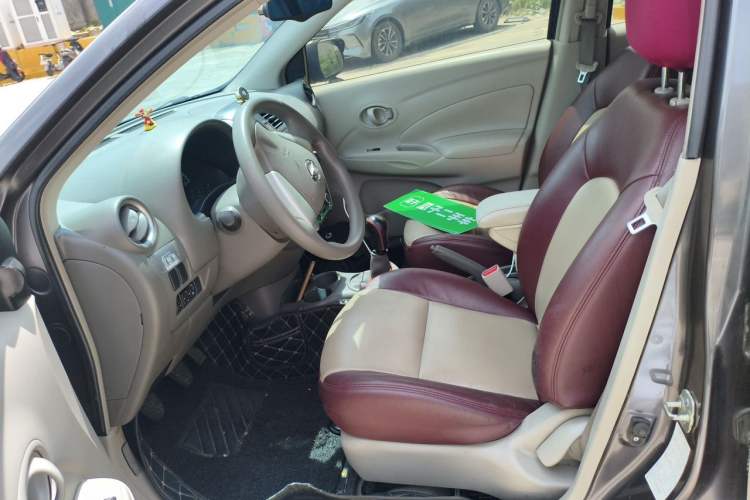 Used Nissan Sunny 2015 1.5XE Manual Elite Edition Left Front Seat