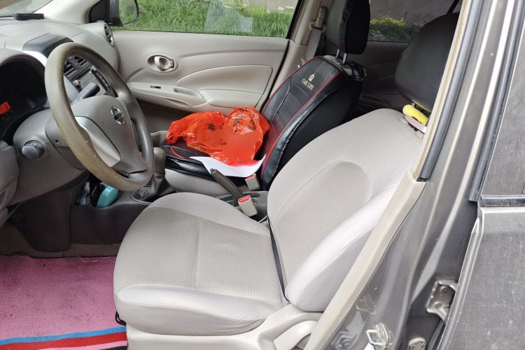Used Nissan Sunny 2015 1.5XE Manual Comfort Edition Left Front Seat