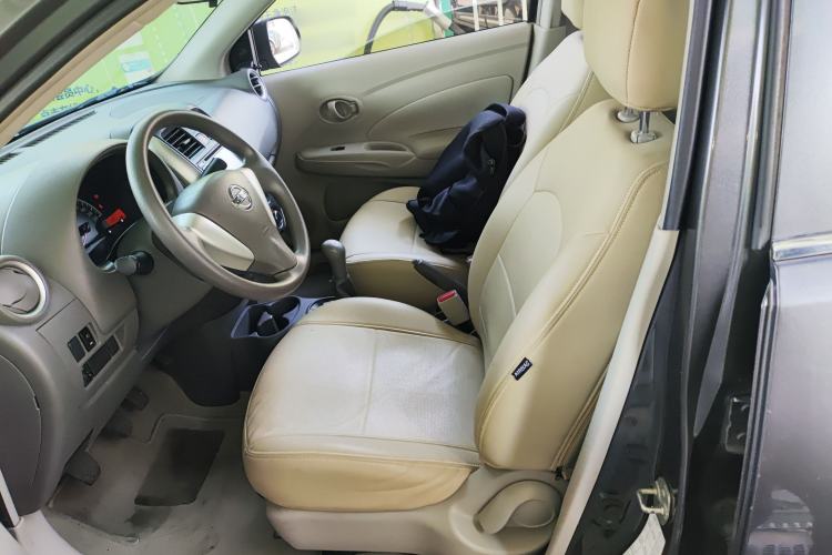 Used Nissan Sunny 2015 1.5XE Manual Comfort Edition Left Front Seat