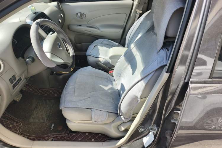 Used Nissan Sunny 2015 1.5XE CVT Master Edition Left Front Seat