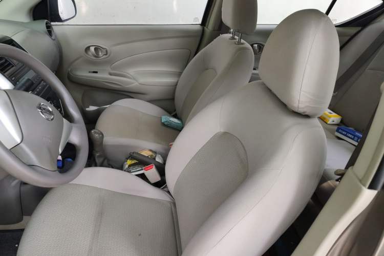 Used Nissan Sunny 2015 1.5XE Manual Elite Edition Left Front Seat