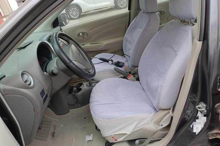 Used Nissan Sunny 2015 1.5XE CVT Comfort Edition Left Front Seat