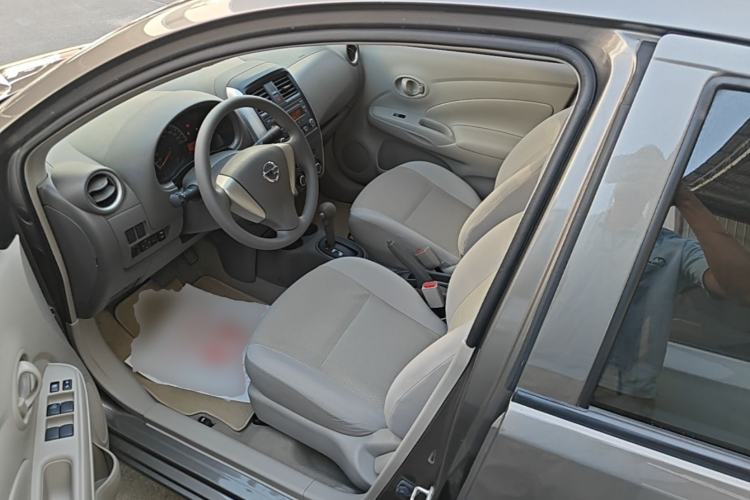 Used Nissan Sunny 2015 1.5XE CVT Elite Edition Left Front Seat