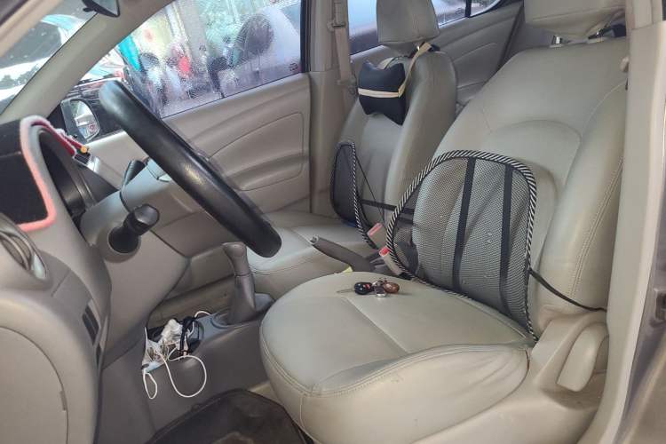 Used Nissan Sunny 2015 1.5XE Manual Comfort Edition Left Front Seat