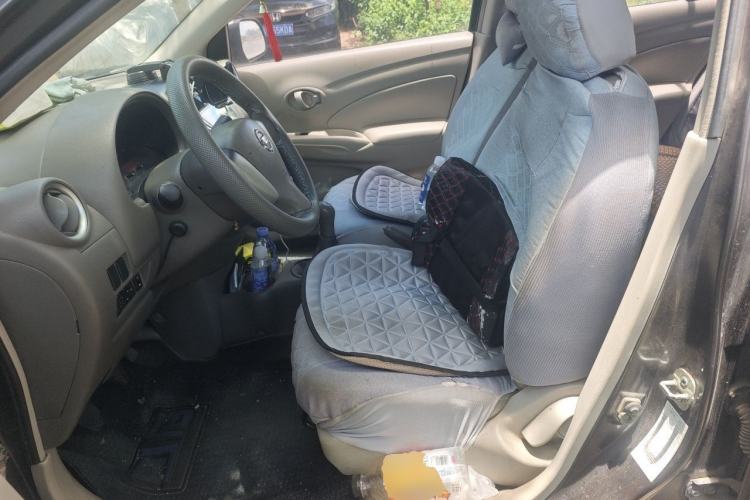 Used Nissan Sunny 2015 1.5XE Manual Comfort Edition Left Front Seat