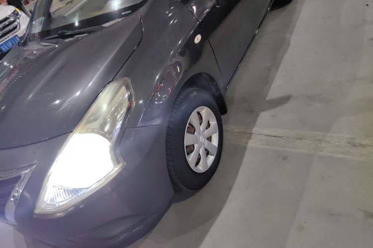 Used Nissan Sunny 2015 1.5XE CVT Comfort Edition Left Front Wheel Hub
