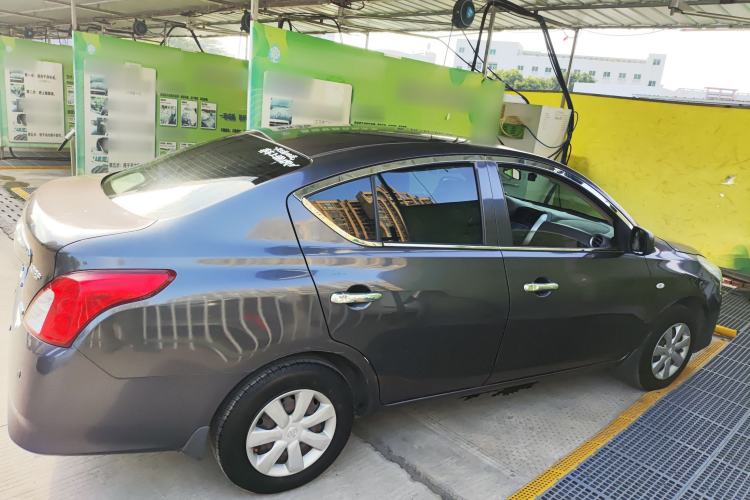 Used Nissan Sunny 2015 1.5XE Manual Comfort Edition Left Side