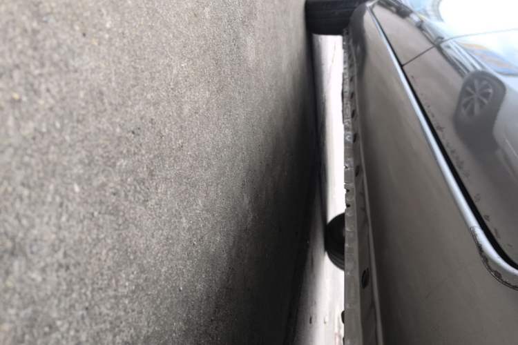 Used Nissan Sunny 2015 1.5XE Manual Master Edition Left Side Sill