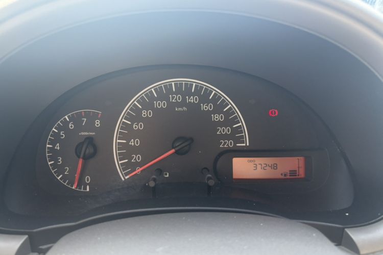 Used Nissan Sunny 2015 1.5XE Manual Comfort Edition Odometer Close Up