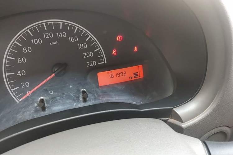 Used Nissan Sunny 2015 1.5XE Manual Comfort Edition Odometer Close Up
