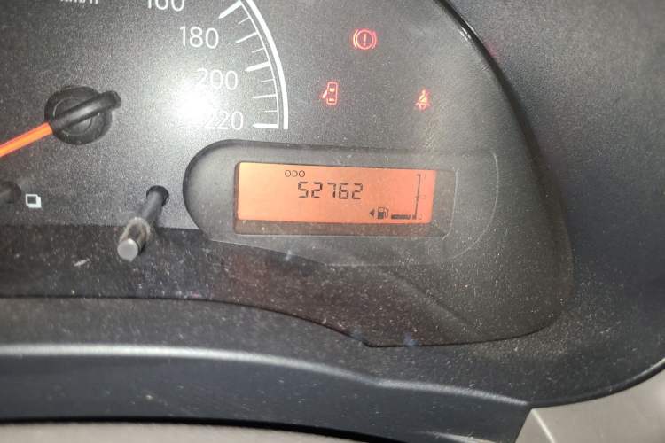 Used Nissan Sunny 2015 1.5XE Manual Comfort Edition Odometer Close Up