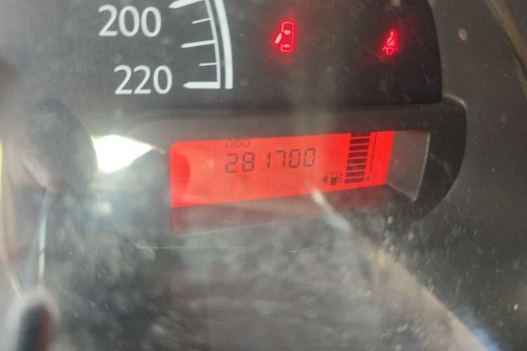 Used Nissan Sunny 2015 1.5XE Manual Comfort Edition Odometer Close Up