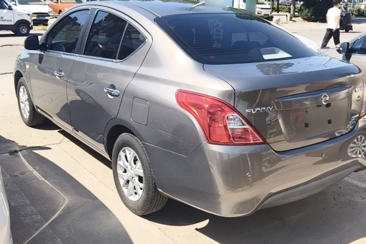 Used Nissan Sunny 2015 1.5XE CVT Master Edition Rear Left 45 Deg
