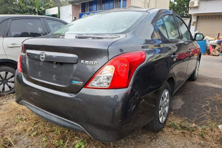 Used Nissan Sunny 2015 1.5XE CVT Comfort Edition Rear Right 45 Deg