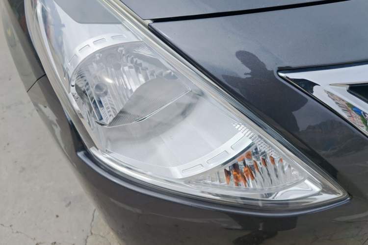 Used Nissan Sunny 2015 1.5XE CVT Master Edition Right Front Headlight