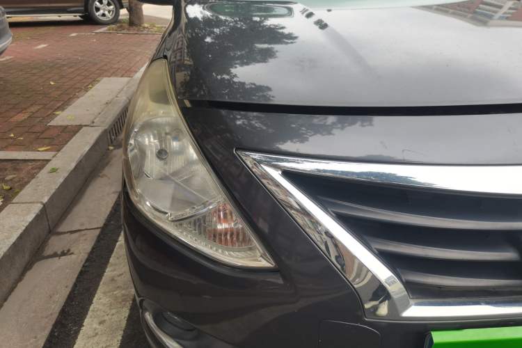 Used Nissan Sunny 2015 1.5XE CVT Master Edition Right Front Headlight