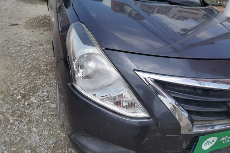 Used Nissan Sunny 2015 1.5XE CVT Comfort Edition Right Front Headlight