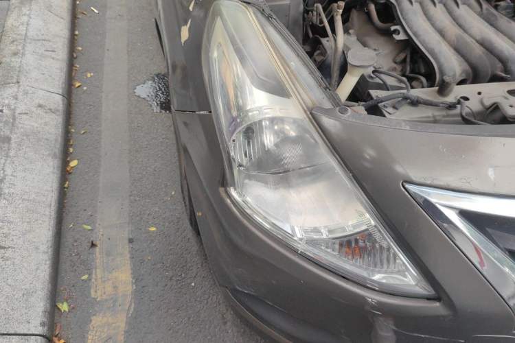 Used Nissan Sunny 2015 1.5XE CVT Comfort Edition Right Front Headlight