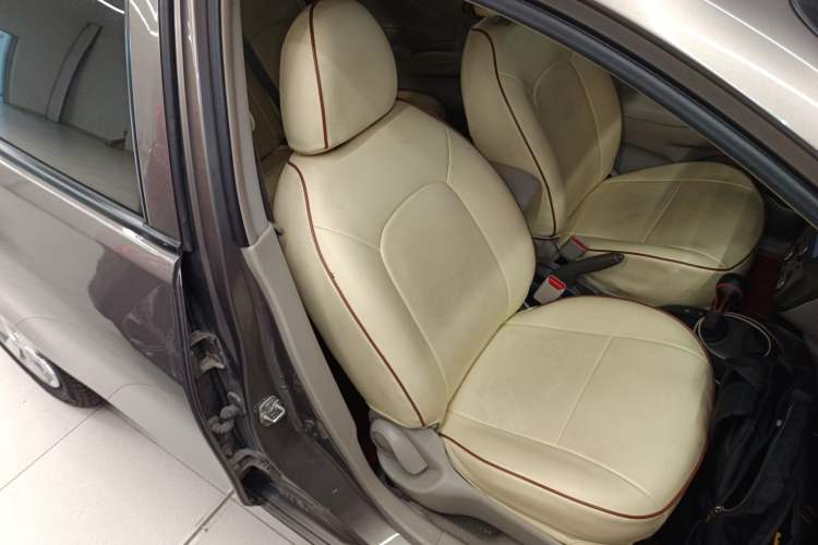 Used Nissan Sunny 2015 1.5XE CVT Comfort Edition Right Front Seat