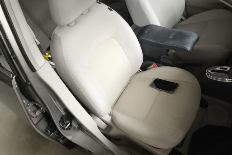 Used Nissan Sunny 2015 1.5XE CVT Master Edition Right Front Seat