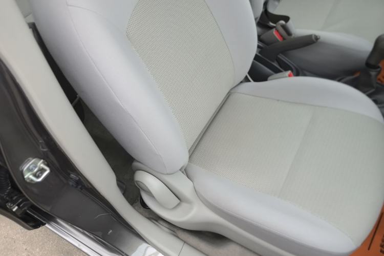 Used Nissan Sunny 2015 1.5XE Manual Master Edition Right Front Seat