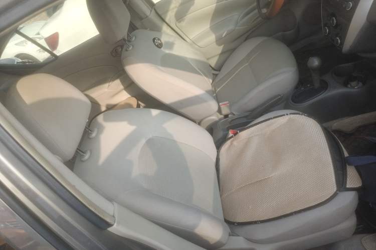 Used Nissan Sunny 2015 1.5XE CVT Master Edition Right Front Seat