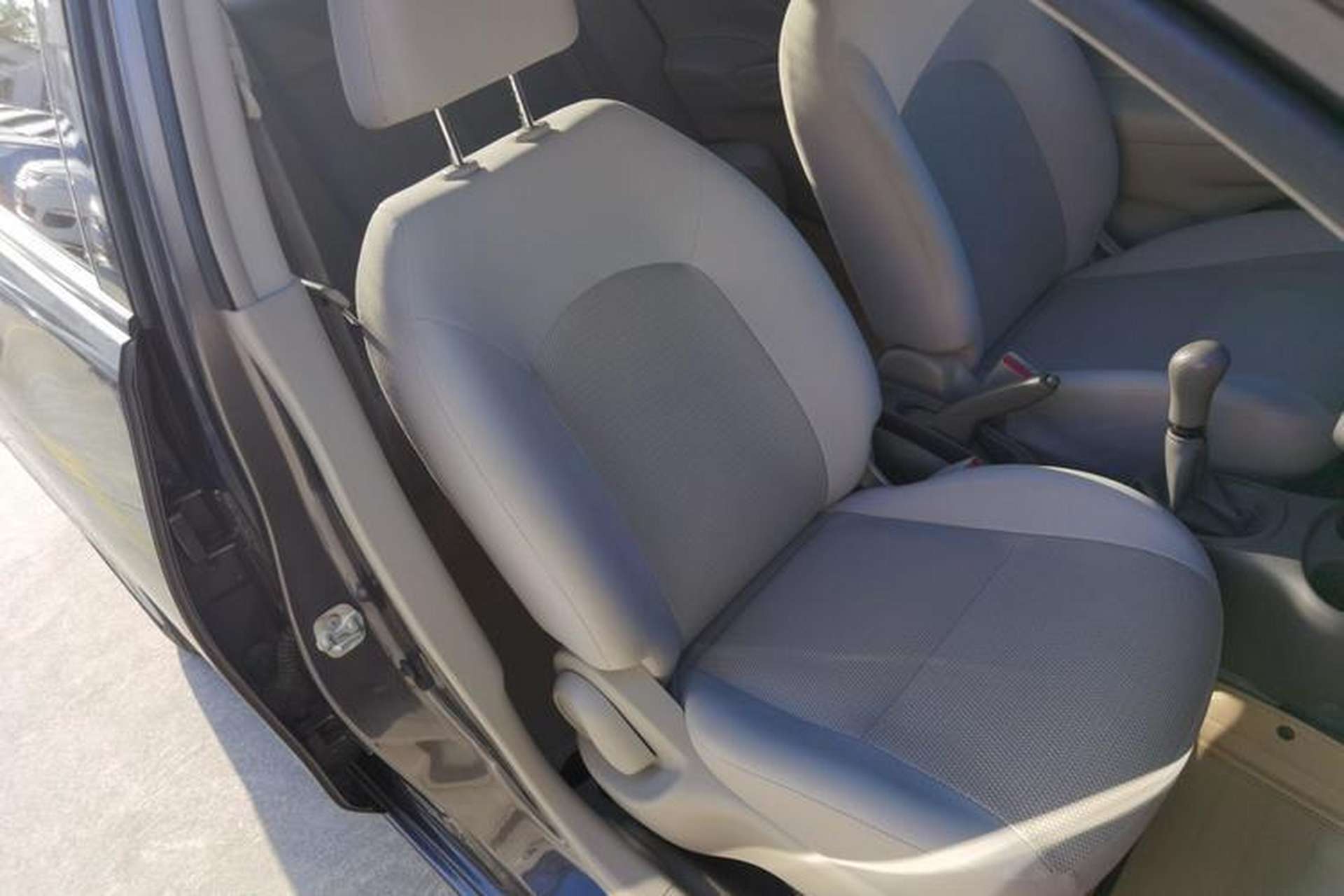 Used Nissan Sunny 2015 1.5XE Manual Master Edition Right Front Seat