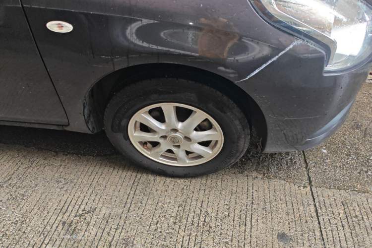 Used Nissan Sunny 2015 1.5XE CVT Comfort Edition Right Front Wheel Hub
