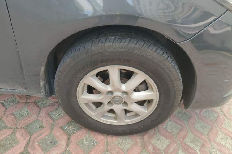 Used Nissan Sunny 2015 1.5XE CVT Comfort Edition Right Front Wheel Hub