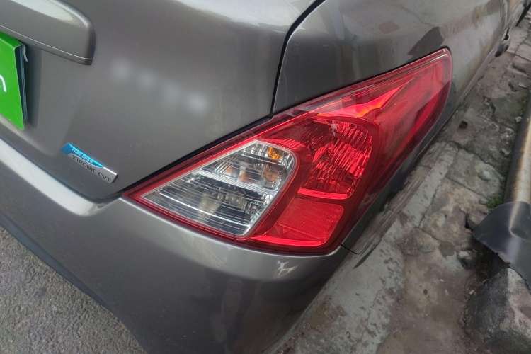 Used Nissan Sunny 2015 1.5XE CVT Comfort Edition Right Rear Taillight