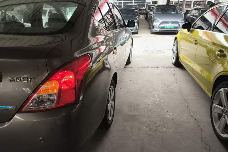 Used Nissan Sunny 2015 1.5XE CVT Master Edition Right Rear Taillight