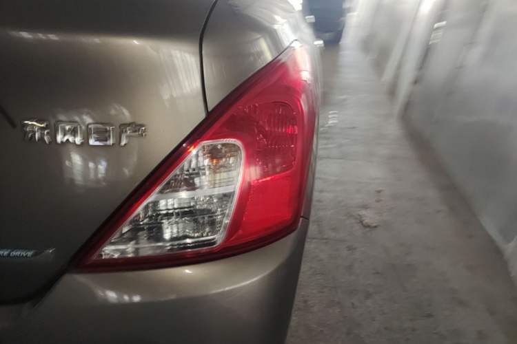 Used Nissan Sunny 2015 1.5XE Manual Comfort Edition Right Rear Taillight