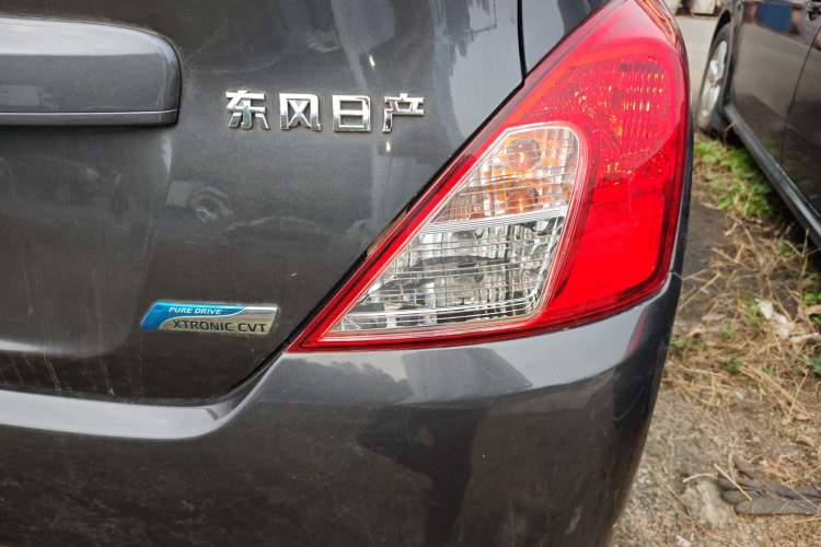 Used Nissan Sunny 2015 1.5XE CVT Comfort Edition Right Rear Taillight