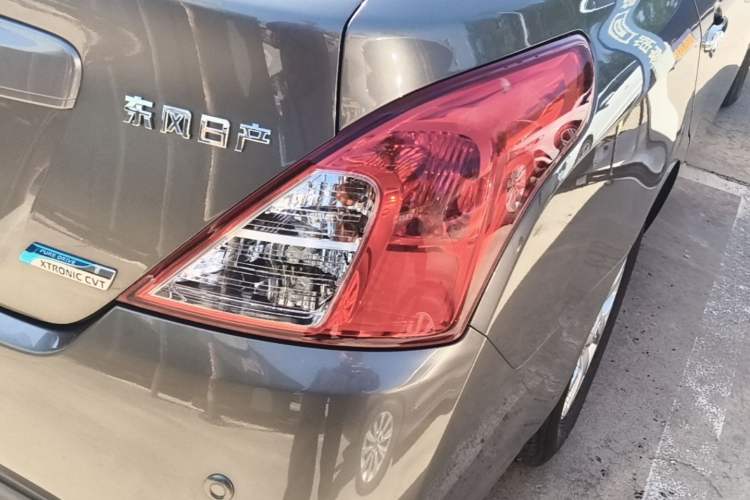 Used Nissan Sunny 2015 1.5XE CVT Master Edition Right Rear Taillight