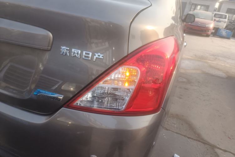 Used Nissan Sunny 2015 1.5XE CVT Master Edition Right Rear Taillight