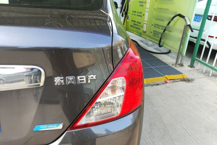 Used Nissan Sunny 2015 1.5XE Manual Comfort Edition Right Rear Taillight