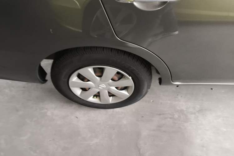Used Nissan Sunny 2015 1.5XE CVT Master Edition Right Rear Wheel Hub
