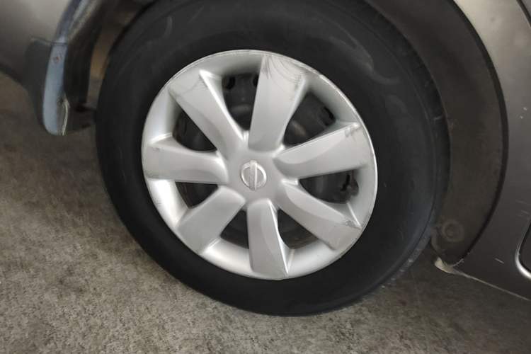 Used Nissan Sunny 2015 1.5XE Manual Comfort Edition Right Rear Wheel Hub