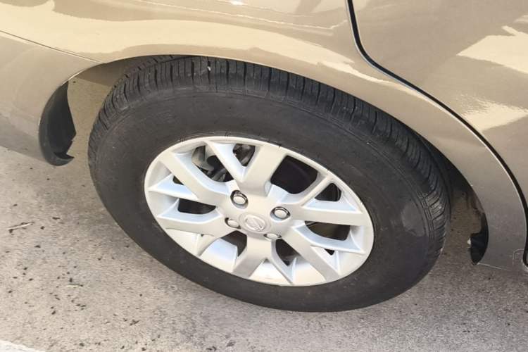 Used Nissan Sunny 2015 1.5XE CVT Master Edition Right Rear Wheel Hub