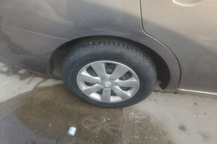 Used Nissan Sunny 2015 1.5XE CVT Master Edition Right Rear Wheel Hub