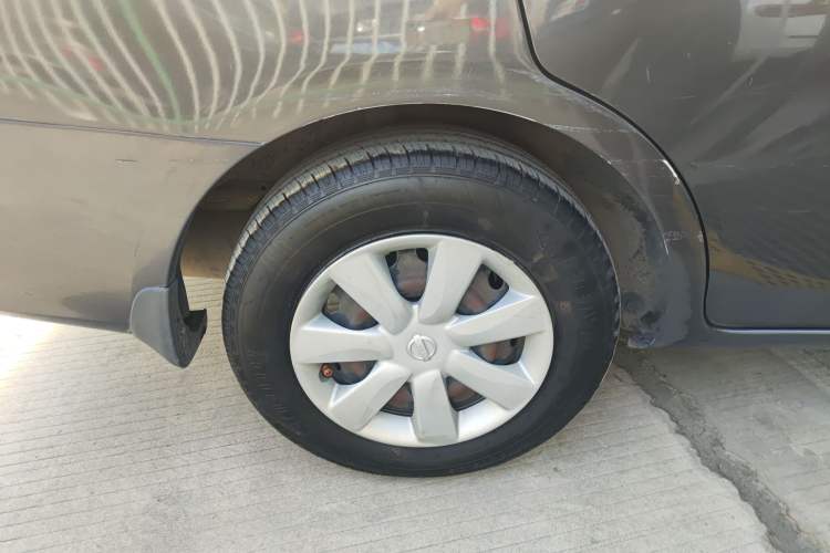 Used Nissan Sunny 2015 1.5XE Manual Comfort Edition Right Rear Wheel Hub