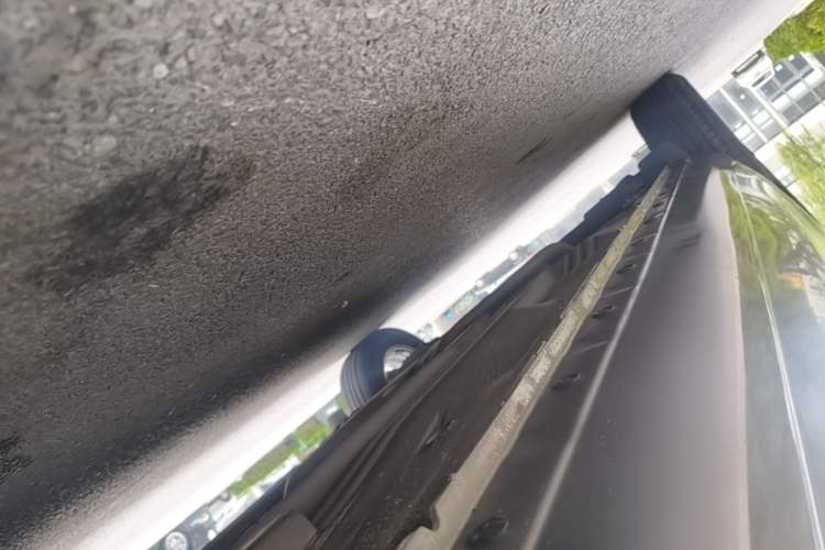 Used Nissan Sunny 2015 1.5XE CVT Comfort Edition Right Side Sill
