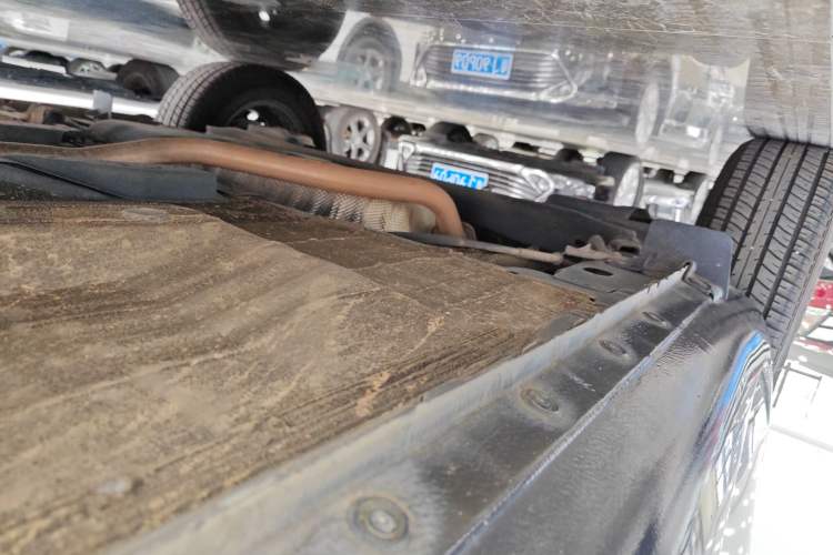 Used Nissan Sunny 2015 1.5XE CVT Comfort Edition Right Side Sill