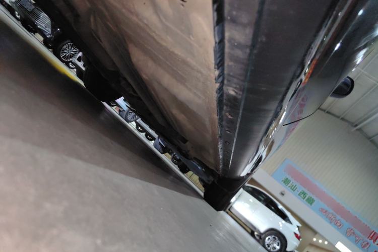 Used Nissan Sunny 2015 1.5XE CVT Comfort Edition Right Side Sill