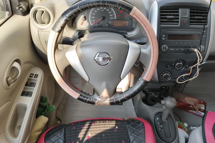 Used Nissan Sunny 2015 1.5XE CVT Comfort Edition Steering Wheel