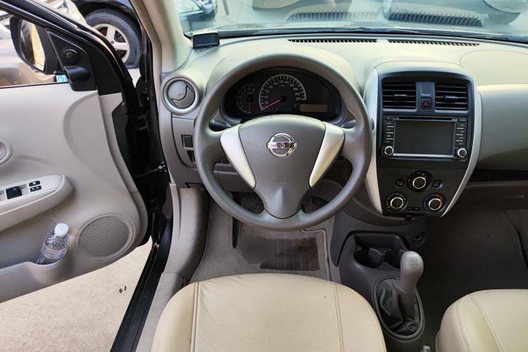 Used Nissan Sunny 2015 1.5XE Manual Comfort Edition Steering Wheel