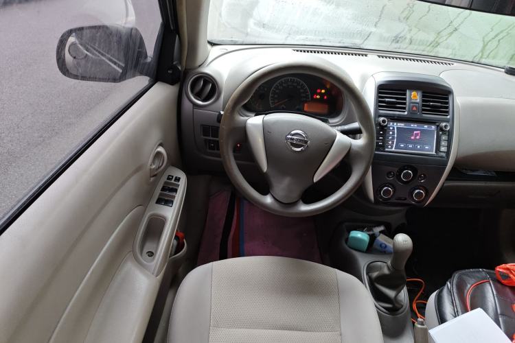 Used Nissan Sunny 2015 1.5XE Manual Comfort Edition Steering Wheel