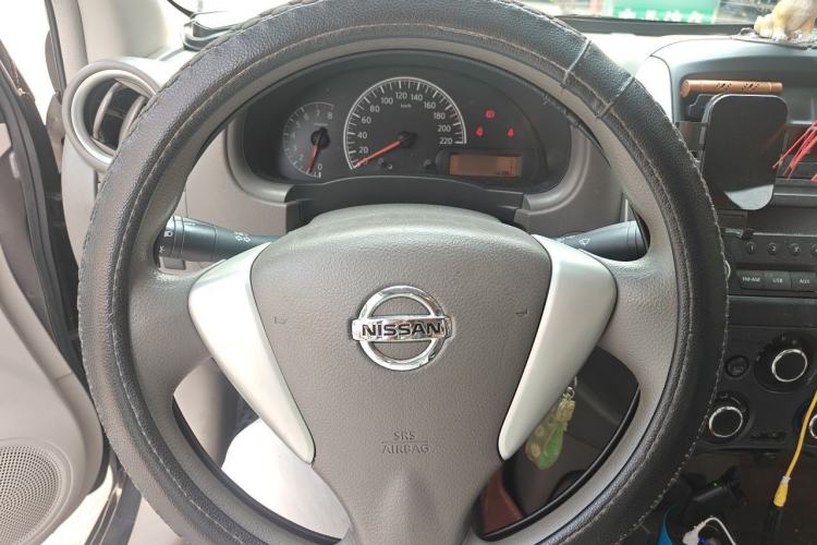 Used Nissan Sunny 2015 1.5XE Manual Elite Edition Steering Wheel